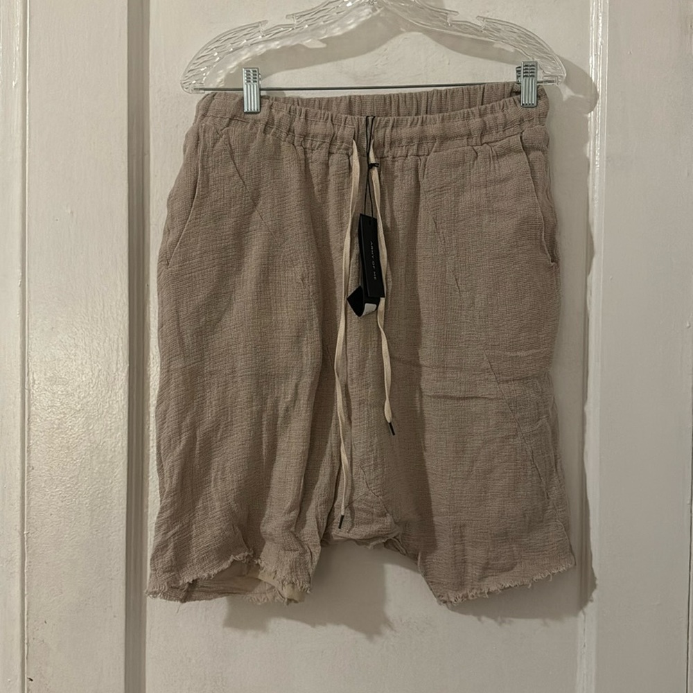 Army of me, Men shorts